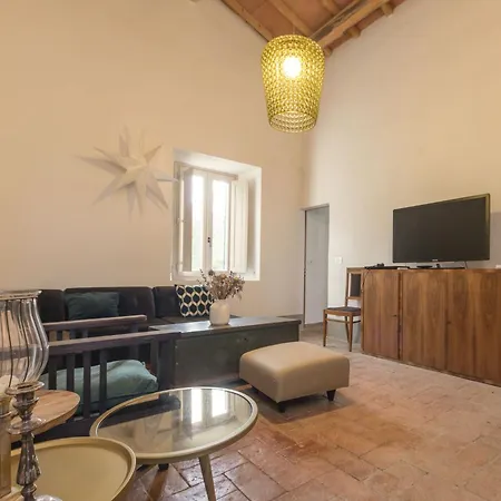 Il Palazzo By Interhome * Polveraia